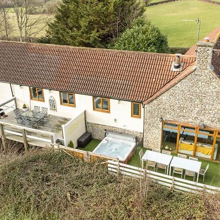 Villa The West Barn Near Bath, Sleeps 24 And 2 Hot Tubs à Bristol Extérieur photo