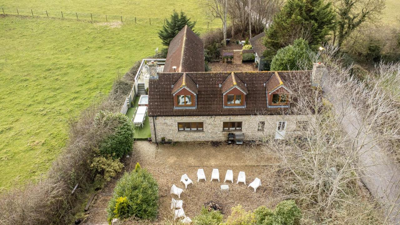 Villa The West Barn Near Bath, Sleeps 24 And 2 Hot Tubs à Bristol Extérieur photo