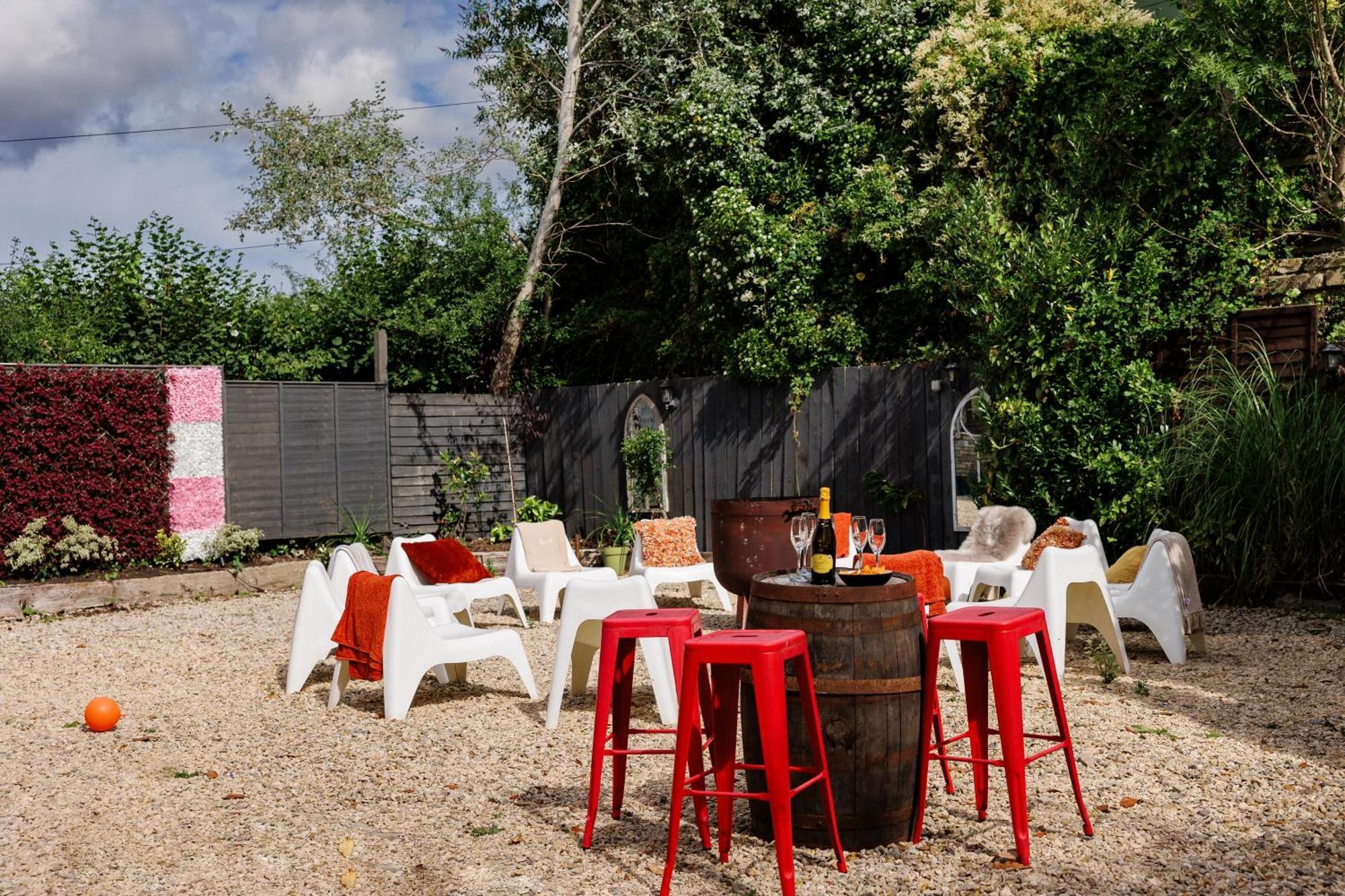 Villa The West Barn Near Bath, Sleeps 24 And 2 Hot Tubs à Bristol Extérieur photo